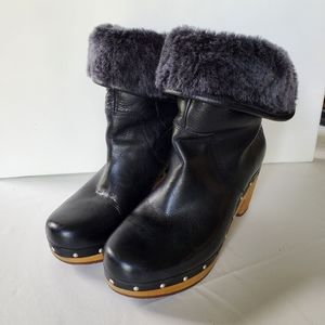 Ugg Lynnea Black leather Wood Heel Boot W/Sheepskin Lining